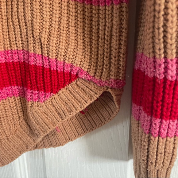 SO brand beige, pink, and red striped crew neck sweater Y2K women’s small - Picture 4 of 7